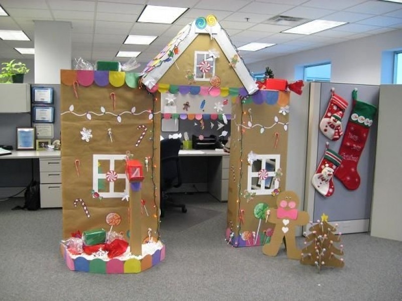 Decorate Office For Christmas 