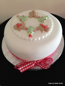 Top 15 Delicious Christmas Cake Recipes - Christmas Celebration - All