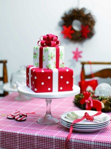 An Elaborate Christmas Cake. Photo Credit: ideas.stitchcraftcreate.co.uk