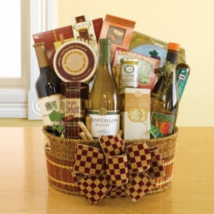 Christmas Gift Hampers Are a Popular Gift Option. Photo Credit: redelf.hubpages.com