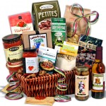Oversized easter basket Best Christmas Gift Baskets To Give To Your Loved Ones This Christmas! - Christmas Celebration