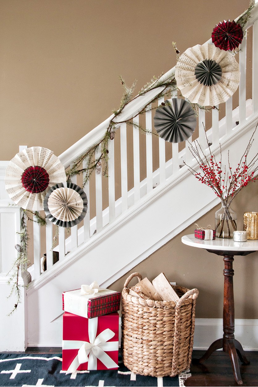 40 Gorgeous Christmas Banister Decorating  Ideas  