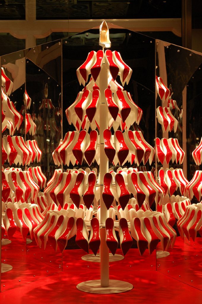 27 Unique Christmas Decoration Ideas For Stores  Christmas Celebration