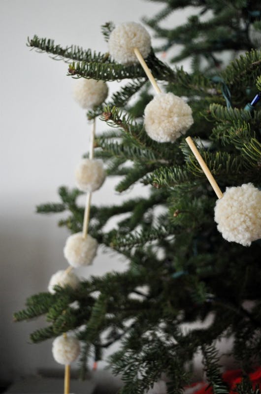 Christmas Tree Garland Decoration Ideas