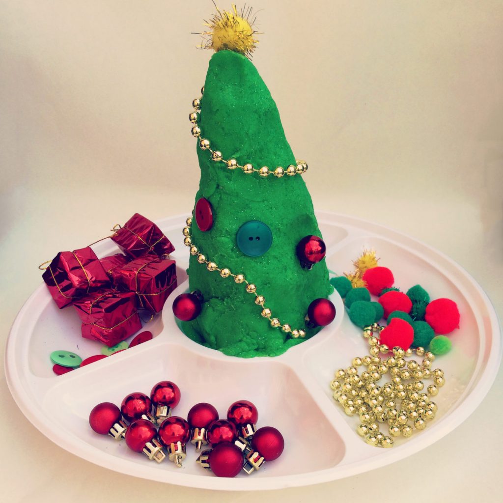 make-play-dough-christmas-tree