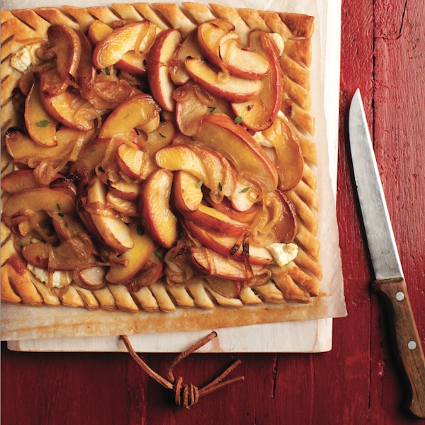 CARAMELIZED ONION TARTS WITH APPLES: